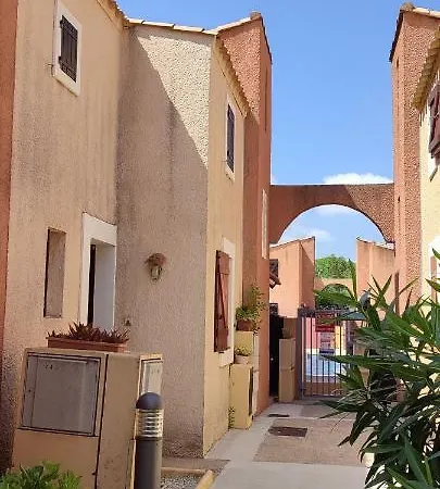 Cap D'agde, 43m2, 6 Personnes, 2 Chambres, Piscine, Secteur Pinede Prázdninový dům Agde