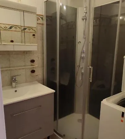 Cap D'agde, 43m2, 6 Personnes, 2 Chambres, Piscine, Secteur Pinede * Agde